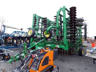 2013 John Deere 2310