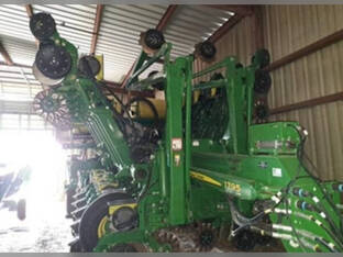 2016 John Deere 1795