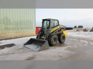 2019 New Holland L220