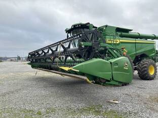 2011 John Deere 630F