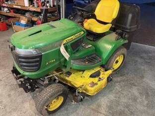 2017 John Deere X734
