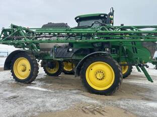 2021 John Deere R4044