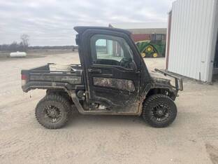 2023 John Deere GATOR XUV 835M