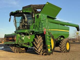 2022 John Deere S790