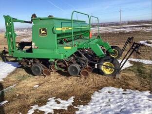 2001 John Deere 1560