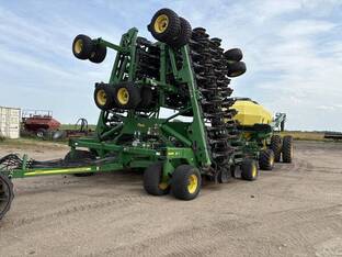 2013 John Deere 1890