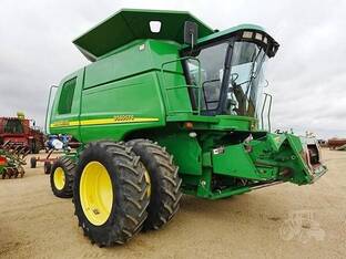 2005 John Deere 9560 STS