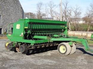 29000 John Deere 1560