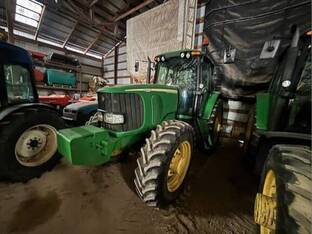 2005 John Deere 7520