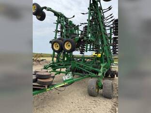 2007 John Deere 1830