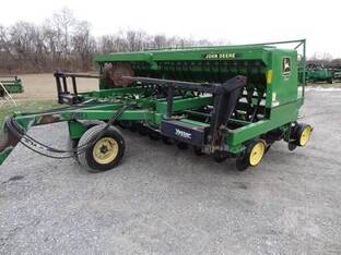 1992 John Deere 750