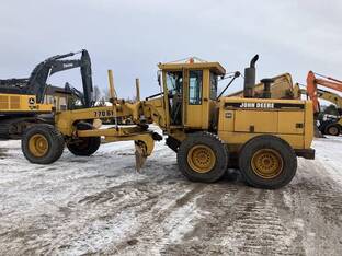 1994 John Deere 770B-H