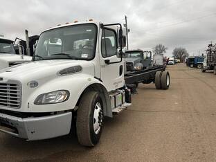 2017 Freightliner BUSINESS CLASS M2 106