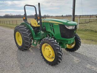2015 John Deere 5065E