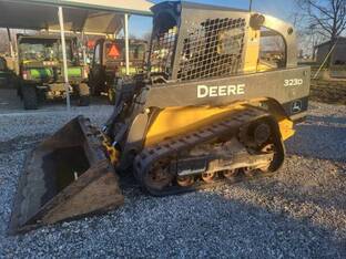 2012 John Deere 323D