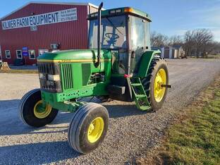 1996 John Deere 7200