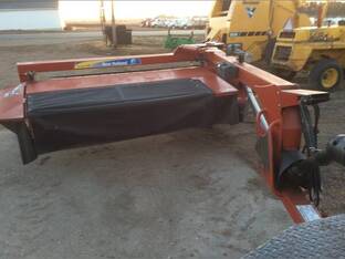 2011 New Holland H6830