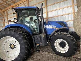 2023 New Holland T7.230