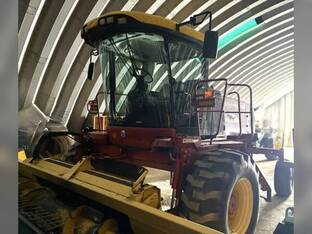 2011 New Holland H8040