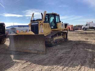 2018 Komatsu D65EX-18