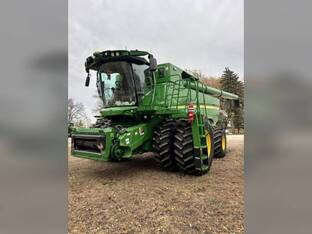 2024 John Deere S780