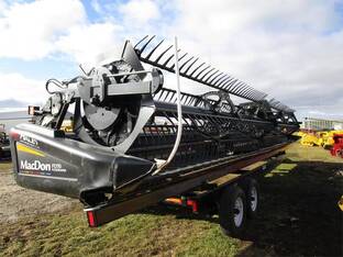 2011 MacDon Industries FD70