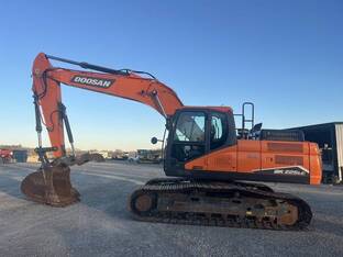 2022 Doosan DX225LC-3