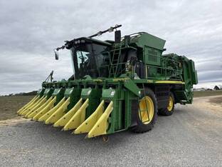 2011 John Deere 7760
