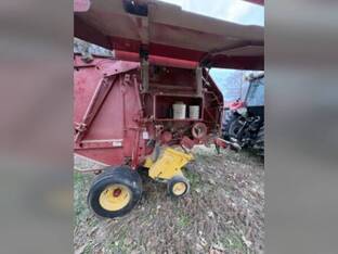 2014 New Holland BR7060