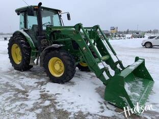 2022 John Deere 6120E