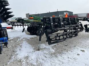 2012 John Deere 2720