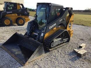 2022 John Deere 317G