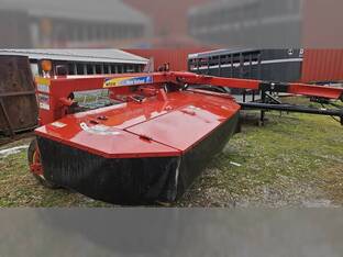 2011 New Holland H7230