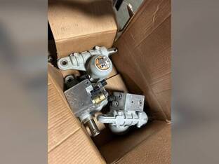John Deere AA104893-A105601 - INDIVIDUAL ROW HYDRAU