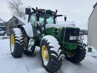 2012 John Deere 7330