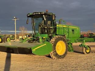 2014 John Deere W235