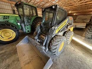 2017 New Holland L228