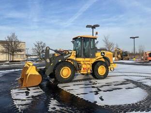 2019 John Deere 544L