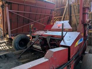 2011 New Holland FP240