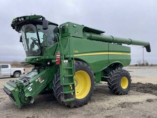 2022 John Deere S780