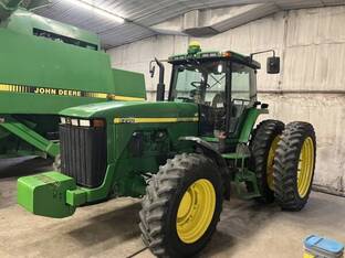1998 John Deere 8200