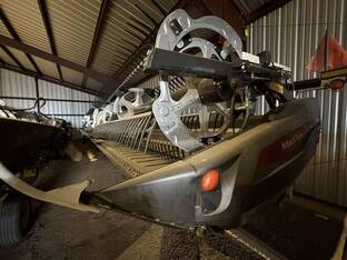 2022 MacDon Industries FD250