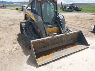 2007 New Holland C185