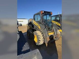 2015 New Holland L230