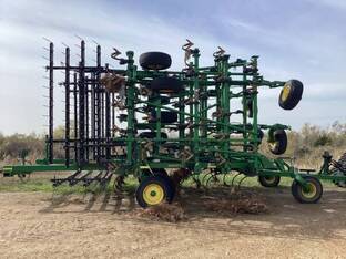 2023 John Deere 2230