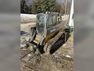 2021 John Deere 325G