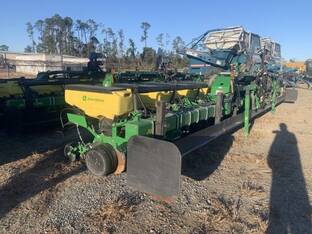 2025 John Deere 1725