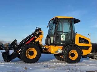 2026 JCB 407 AGRI