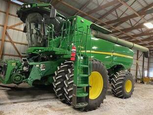 2023 John Deere S780