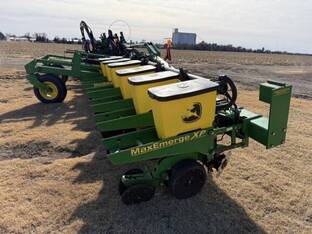 2011 John Deere 1720